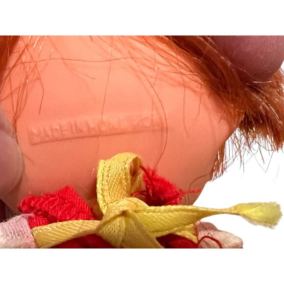 Vintage 1980s American Greetings Strawberry Shortcake Doll with Removable Bonnet - Picture 5 of 7